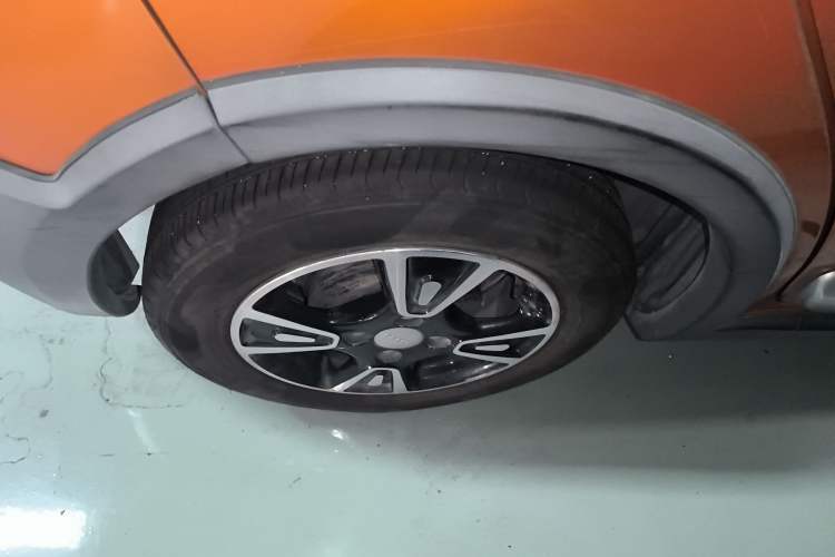 Used Geely Auto Panda Classic 2015 1.5L Automatic Cool & Fun Edition Right Rear Wheel Hub