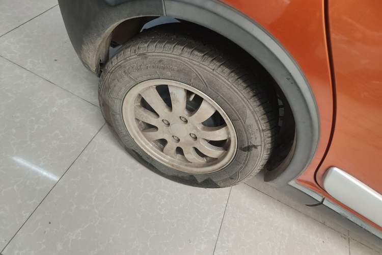 Used Geely Auto Panda Classic 2015 1.5L Automatic Cool & Fun Edition Right Rear Wheel Hub