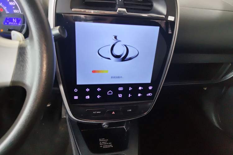 Used Geely Auto Panda Classic 2016 1.0L IMT Cool Fun Edition Audio And AC Panel