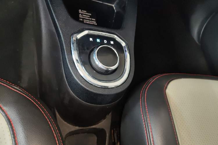 Used Geely Auto Panda Classic 2016 1.0L IMT Cool Fun Edition Gear Lever