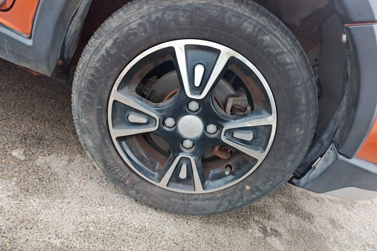 Used Geely Auto Panda Classic 2016 1.0L IMT Cool Fun Edition Right Front Wheel Hub