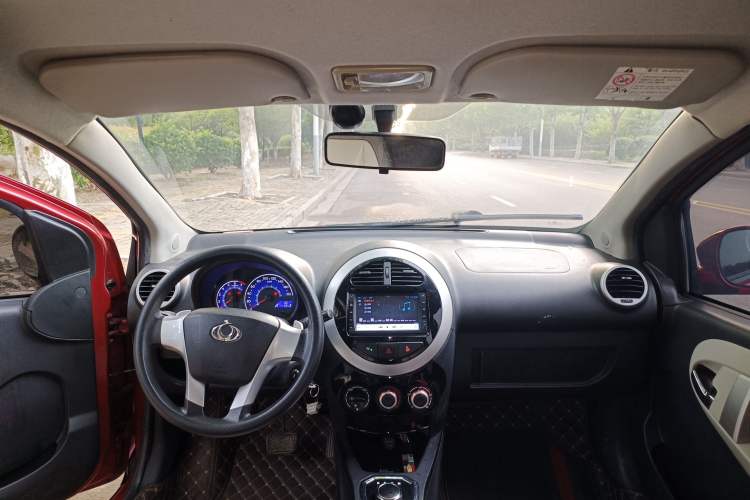 Used Geely Auto Panda Classic 2016 1.0L IMT "Mengdong" Edition Center Console