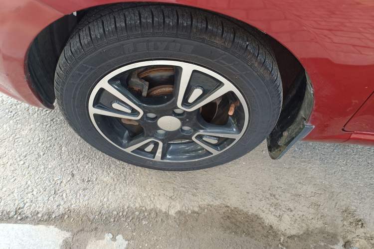 Used Geely Auto Panda Classic 2016 1.0L IMT "Mengdong" Edition Left Front Wheel Hub