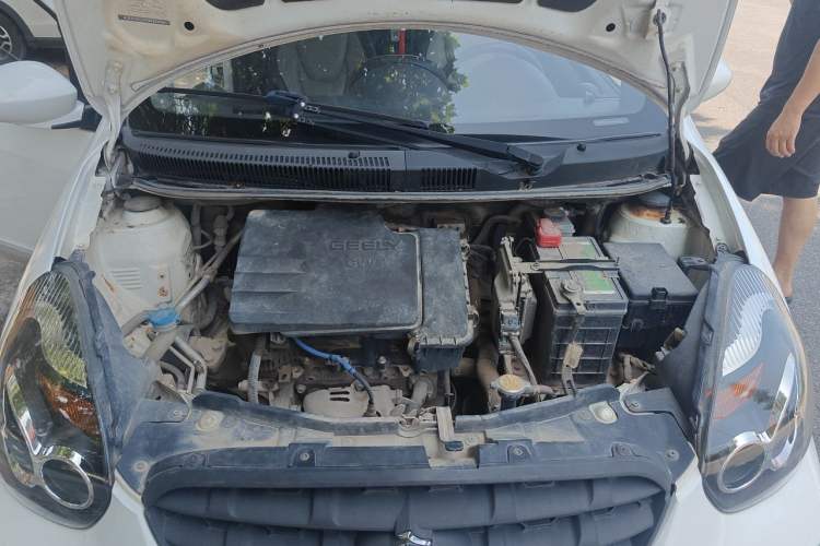 Used Geely Auto Panda Classic 2016 1.0L IMT Cool Fun Edition Engine Bay