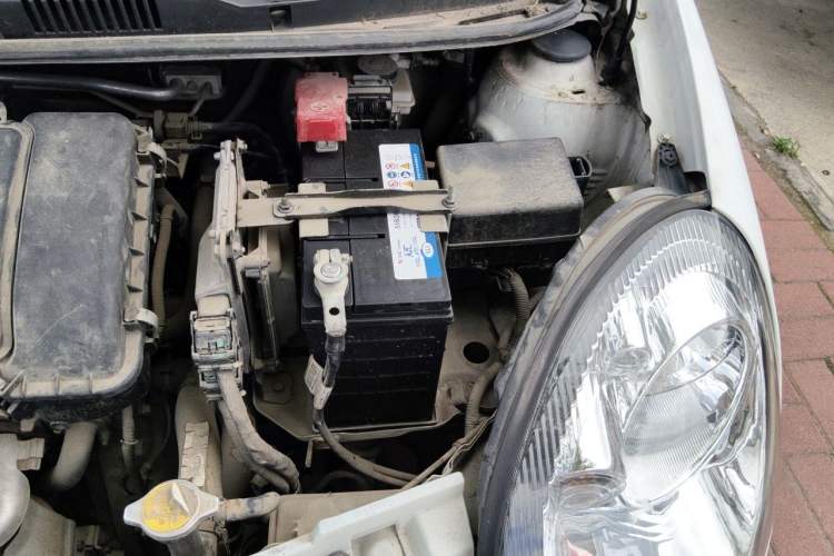 Used Geely Auto Panda Classic 2016 1.0L IMT "Mengdong" Edition Engine Bay Left