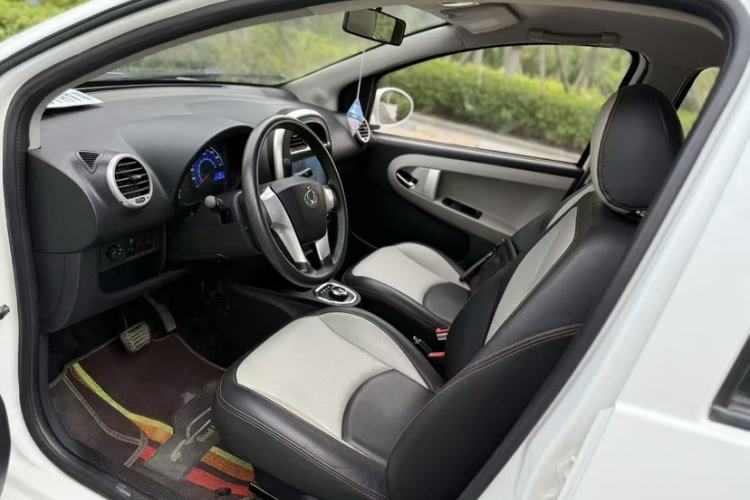Used Geely Auto Panda Classic 2016 1.0L IMT Cool Fun Edition Interior 2