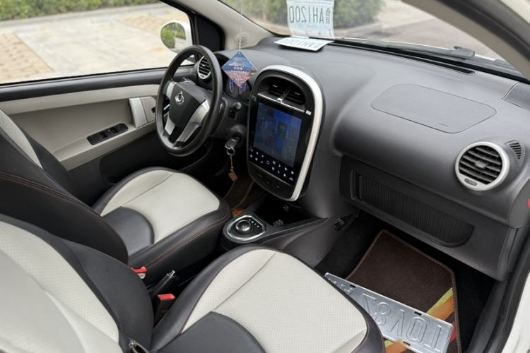 Used Geely Auto Panda Classic 2016 1.0L IMT Cool Fun Edition Interior 4