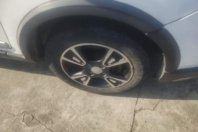 Used Geely Auto Panda Classic 2016 1.0L IMT Cool Fun Edition Right Front Wheel Hub