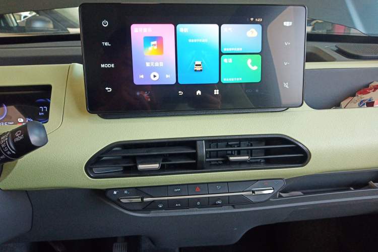 Used Geely Auto Panda Classic 2023 Panda Mini New Year Edition Treasure Bear Audio And AC Panel