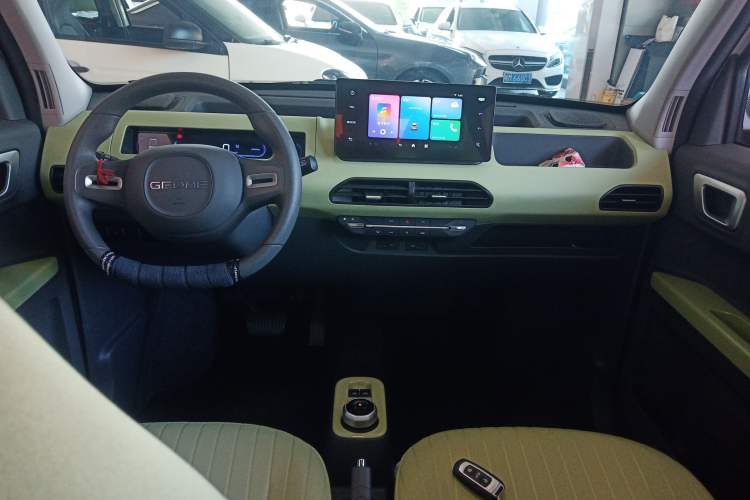 Used Geely Auto Panda Classic 2023 Panda Mini New Year Edition Treasure Bear Center Console