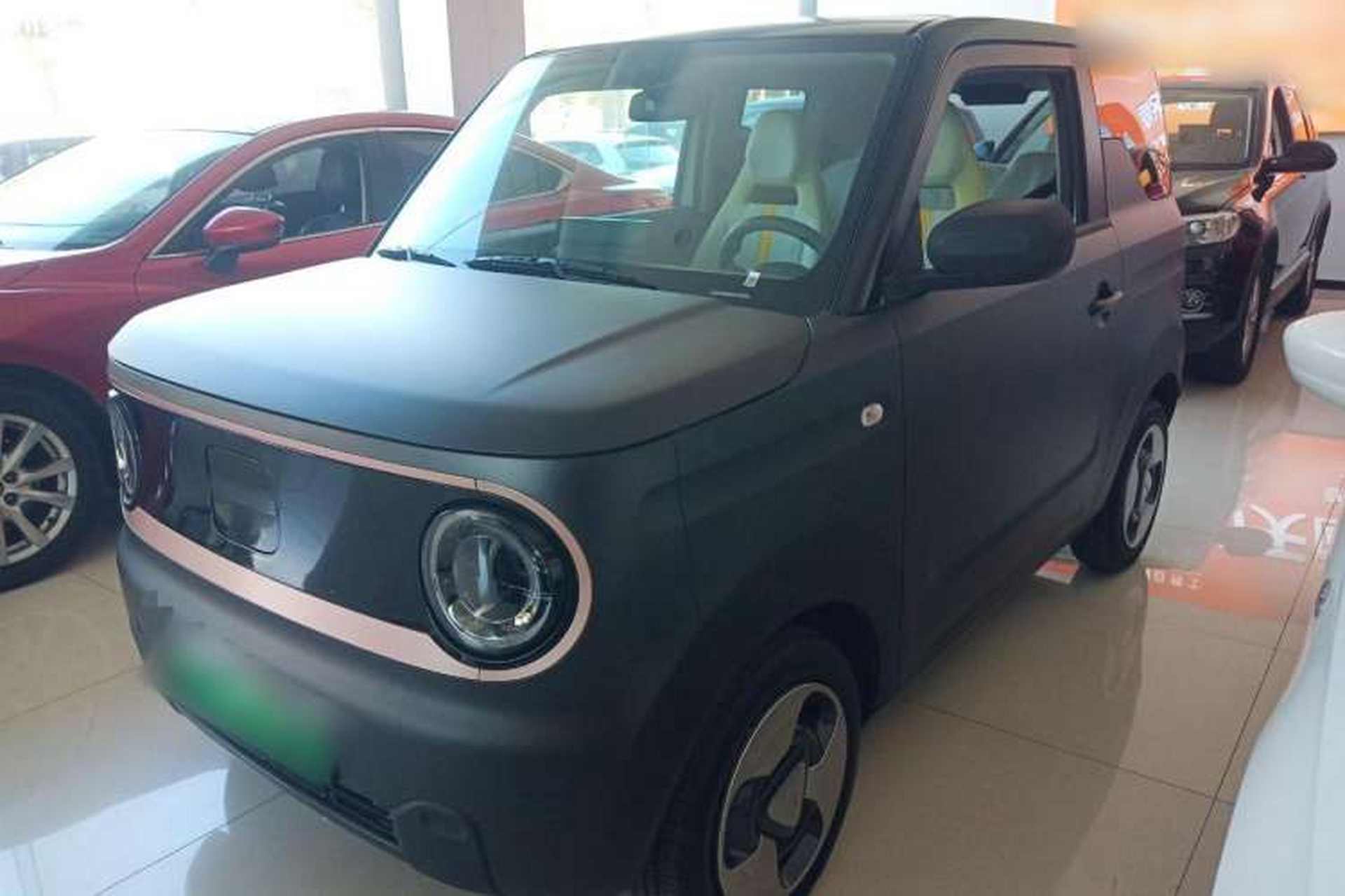 Used Geely Auto Panda Classic 2023 Panda Mini New Year Edition Treasure Bear Front Left 45 Deg