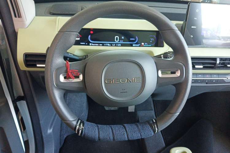 Used Geely Auto Panda Classic 2023 Panda Mini New Year Edition Treasure Bear Steering Wheel