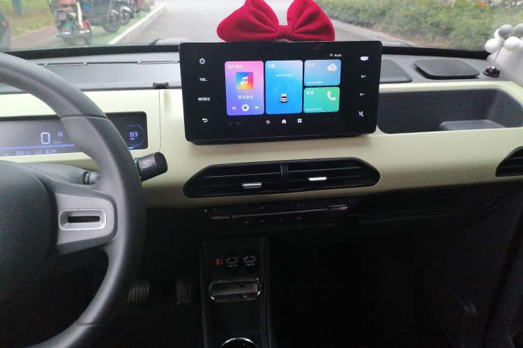 Used Geely Auto Panda Classic 2023 Panda Mini 200km Endurance Bear Audio And AC Panel