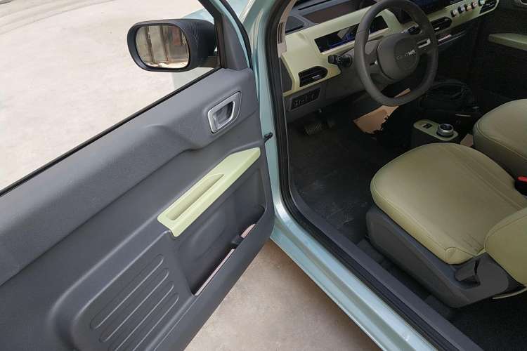 Used Geely Auto Panda Classic 2023 Panda Mini 200km Endurance Bear Driver Seat