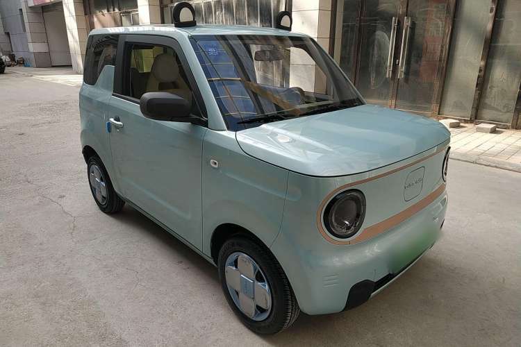 Used Geely Auto Panda Classic 2023 Panda Mini 200km Endurance Bear Front Right 45 Deg