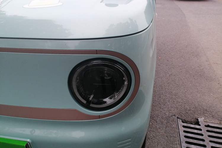 Used Geely Auto Panda Classic 2023 Panda Mini 200km Endurance Bear Left Front Headlight