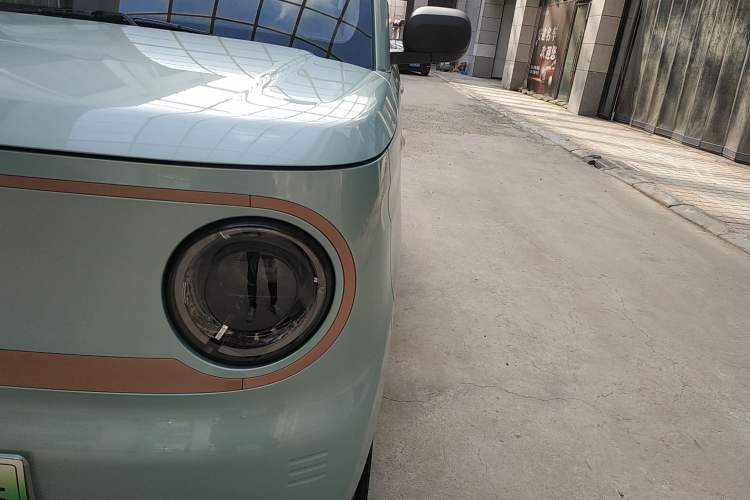 Used Geely Auto Panda Classic 2023 Panda Mini 200km Endurance Bear Left Front Headlight