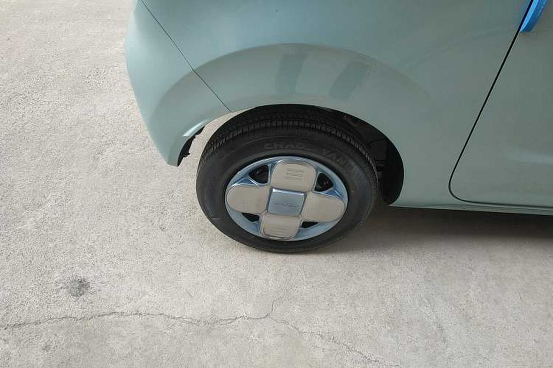Used Geely Auto Panda Classic 2023 Panda Mini 200km Endurance Bear Right Rear Wheel Hub