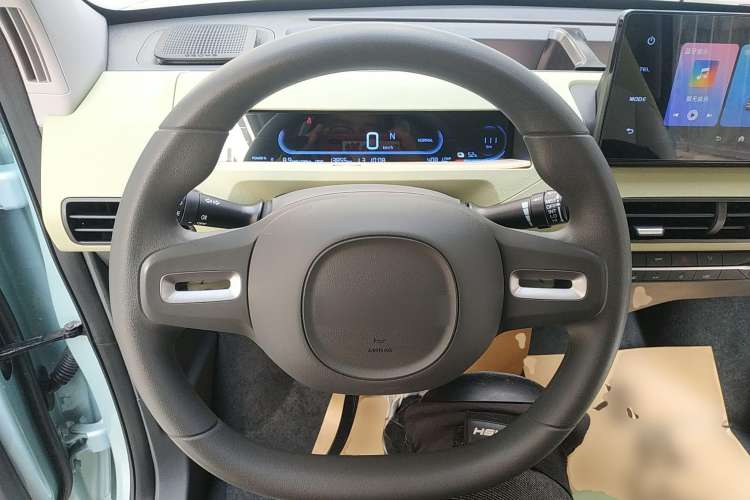 Used Geely Auto Panda Classic 2023 Panda Mini 200km Endurance Bear Steering Wheel