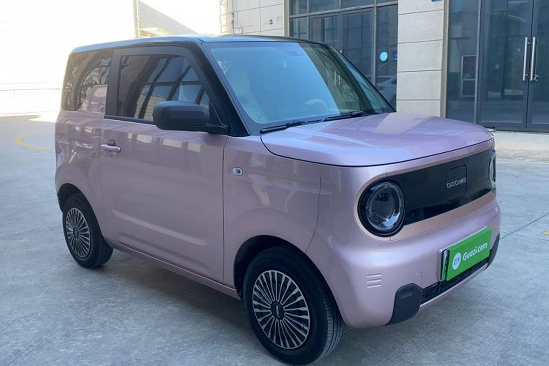 Used Geely Auto Panda Classic 2023 Panda Mini 200km Endurance Bear Front Right 45 Deg