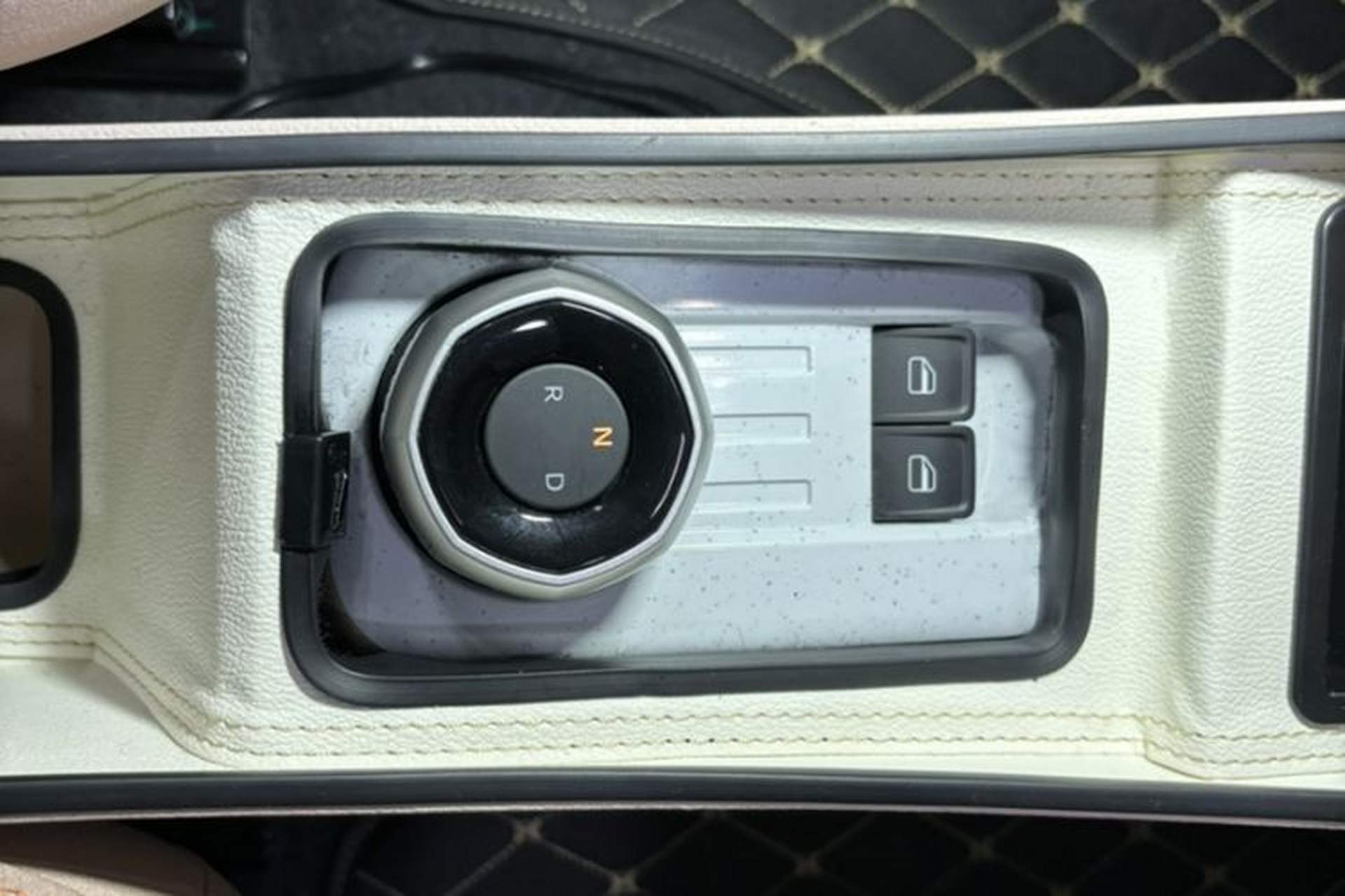 Used Geely Auto Panda Classic 2023 Panda Mini 200km Endurance Bear Gear Lever