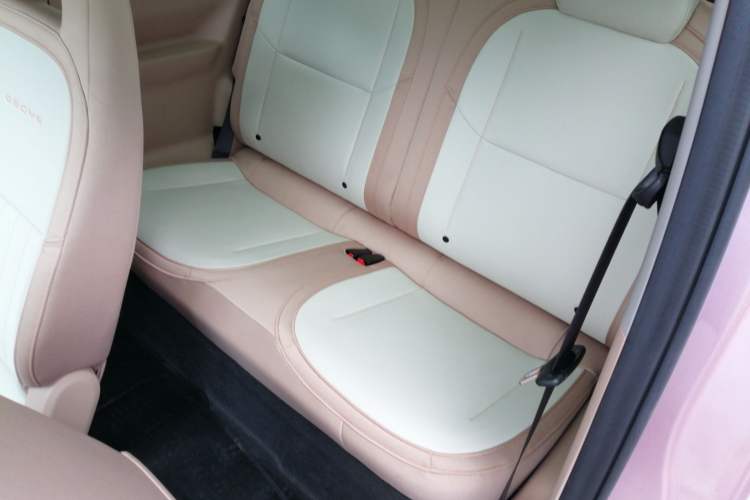 Used Geely Auto Panda Classic 2023 Panda Mini 200km Dynamic Bear Interior 1