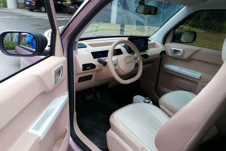 Used Geely Auto Panda Classic 2023 Panda Mini 200km Dynamic Bear Interior 2