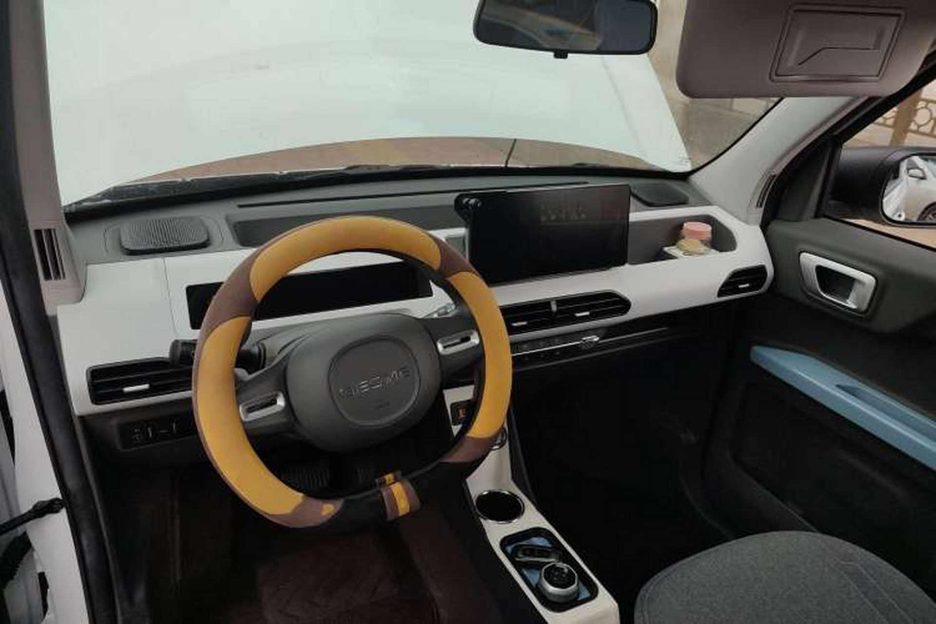 Used Geely Auto Panda Classic 2023 Panda Mini 200km Endurance Bear Center Console
