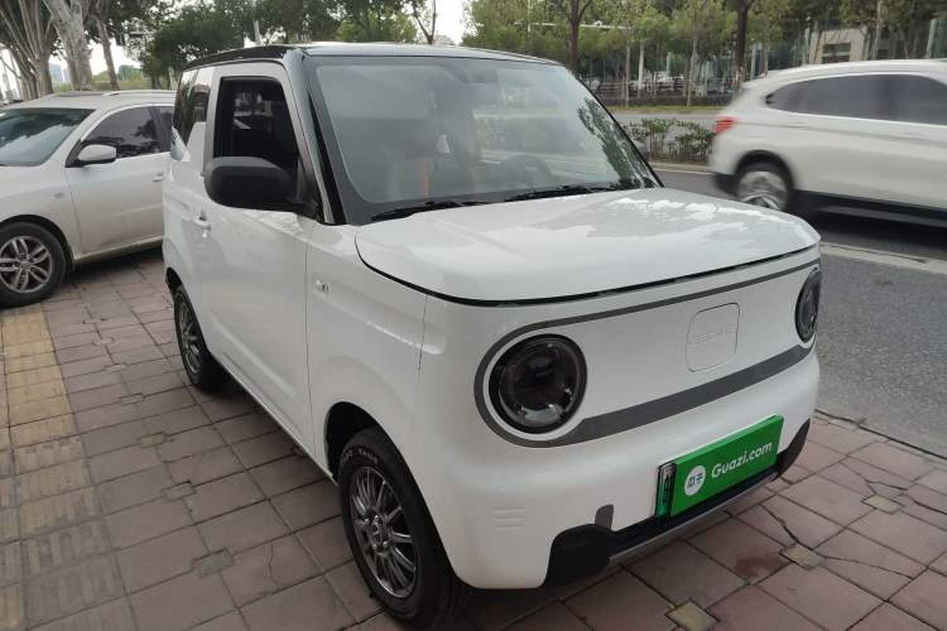 Used Geely Auto Panda Classic 2023 Panda Mini 200km Endurance Bear Front Right 45 Deg