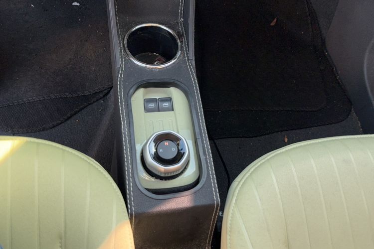 Used Geely Auto Panda Classic 2023 Panda Mini New Year Edition Treasure Bear Gear Lever