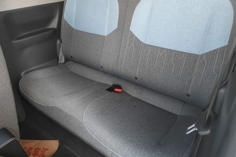 Used Geely Auto Panda Classic 2023 Panda Mini 200km Endurance Bear Interior 1