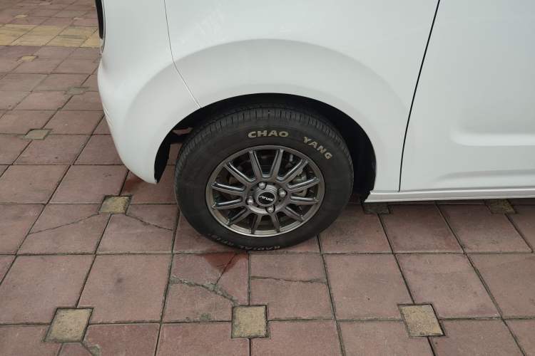 Used Geely Auto Panda Classic 2023 Panda Mini 200km Endurance Bear Left Front Wheel Hub