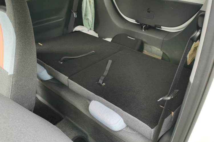 Used Geely Auto Panda Classic 2023 Panda Mini 200km Endurance Bear Left Rear Seat