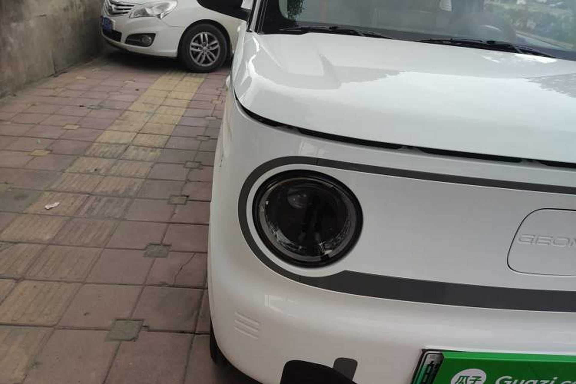 Used Geely Auto Panda Classic 2023 Panda Mini 200km Endurance Bear Right Front Headlight