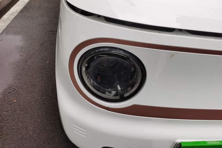 Used Geely Auto Panda Classic 2023 Panda Mini 200km Endurance Bear Right Front Headlight