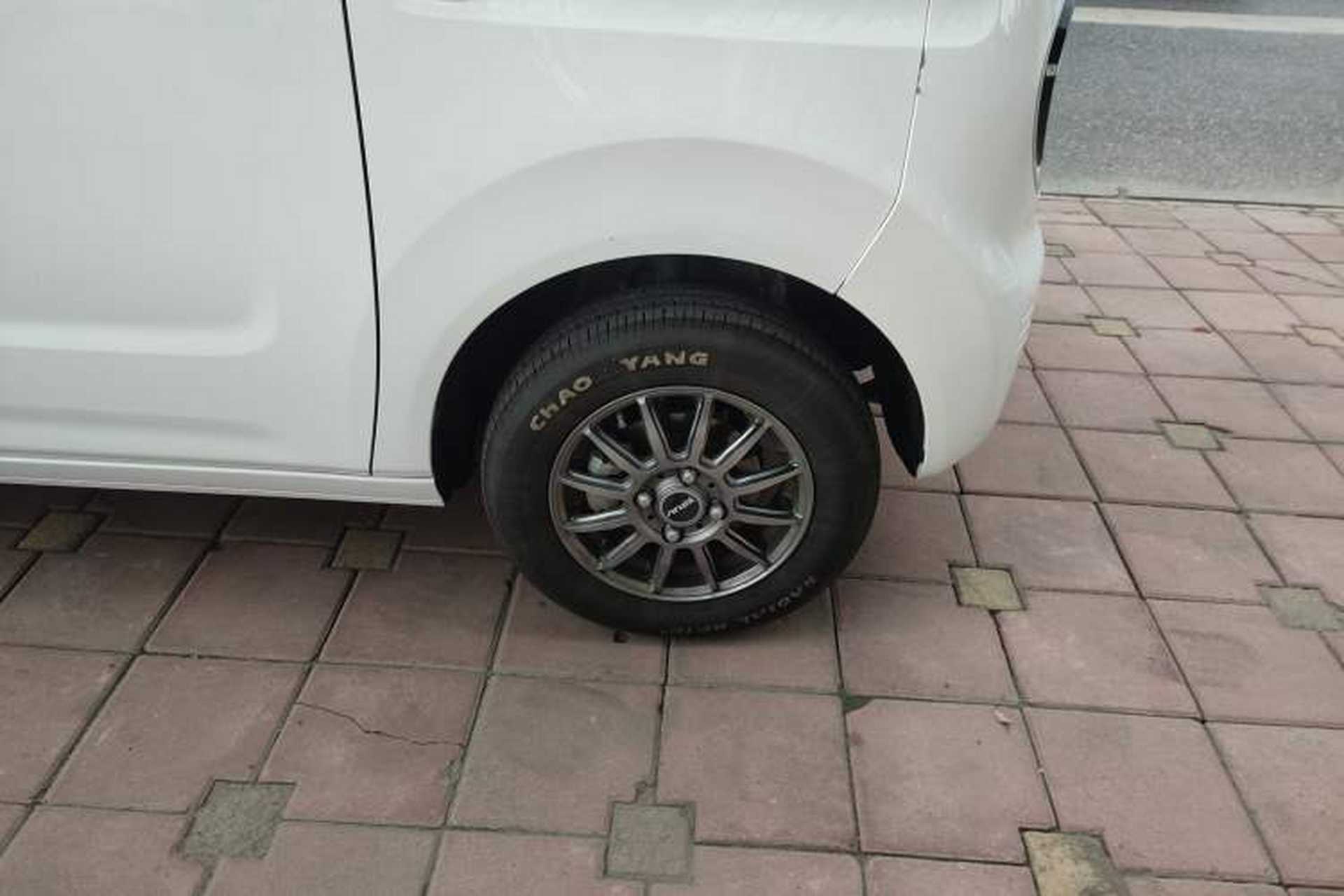 Used Geely Auto Panda Classic 2023 Panda Mini 200km Endurance Bear Right Front Wheel Hub