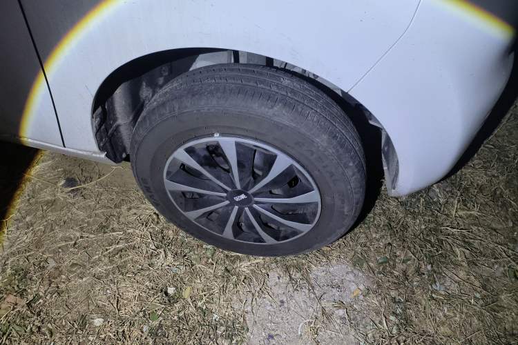 Used Geely Auto Panda Classic 2023 Panda Mini 200km Endurance Bear Right Front Wheel Hub