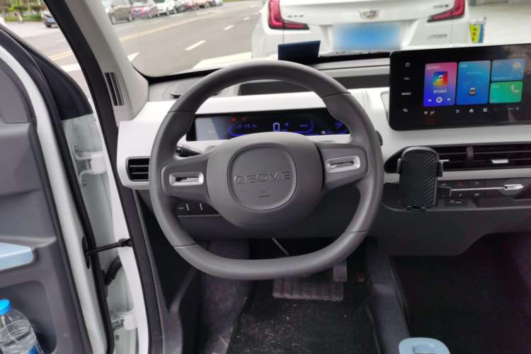Used Geely Auto Panda Classic 2023 Panda Mini 200km Endurance Bear Steering Wheel