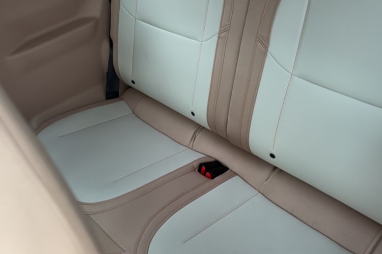 Used Geely Auto Panda Classic 2023 Panda Mini 200km Endurance Bear Interior 1