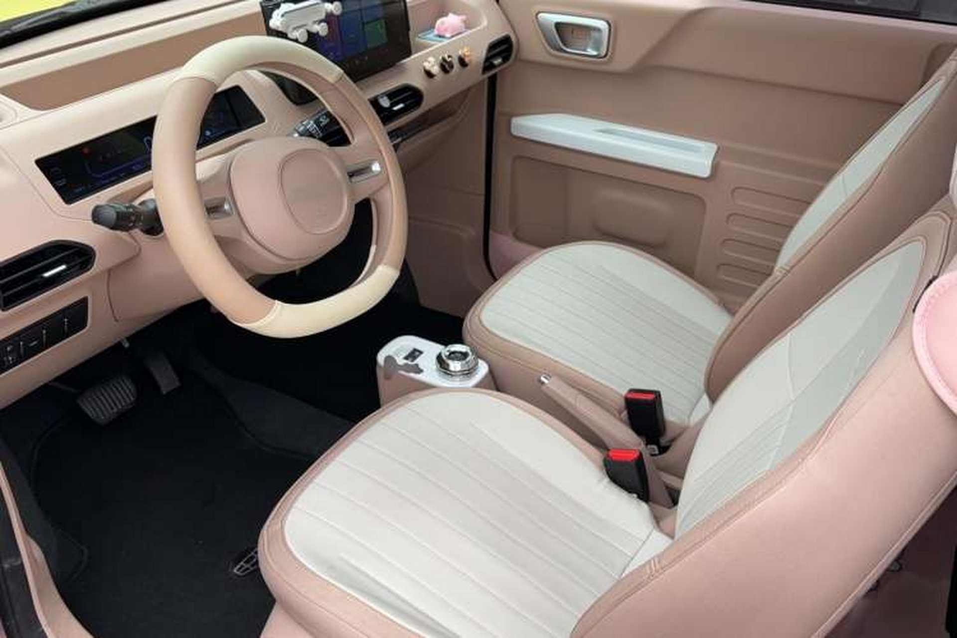Used Geely Auto Panda Classic 2023 Panda Mini 200km Endurance Bear Interior 2