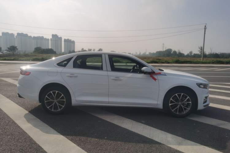 Used Geely Auto Preface 2025 Dongfang Yao 1.5TD Fuyao Edition Exterior 2