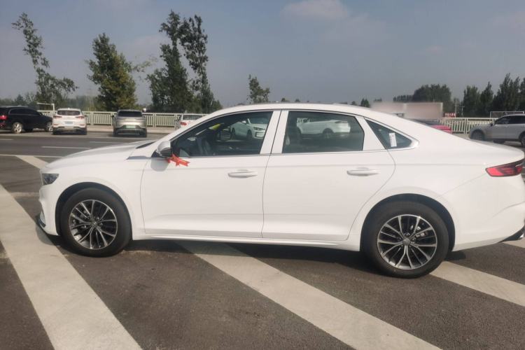 Used Geely Auto Preface 2025 Dongfang Yao 1.5TD Fuyao Edition Exterior 5