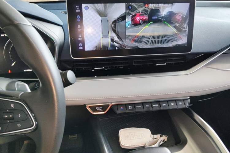 Used Geely Auto Preface 2021 Revised Version 2.0TD Luxury Edition Audio And AC Panel