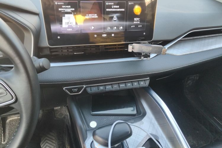 Used Geely Auto Preface 2021 2.0TD Luxury Version Audio And AC Panel
