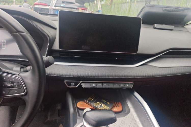 Used Geely Auto Preface 2021 2.0TD Luxury Version Audio And AC Panel