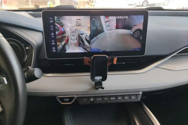 Used Geely Auto Preface 2021 Revised Version 2.0TD Luxury Edition Audio And AC Panel