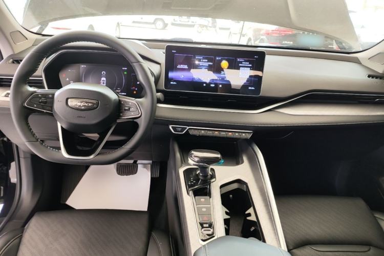 Used Geely Auto Preface 2021 2.0TD Luxury Version Center Console