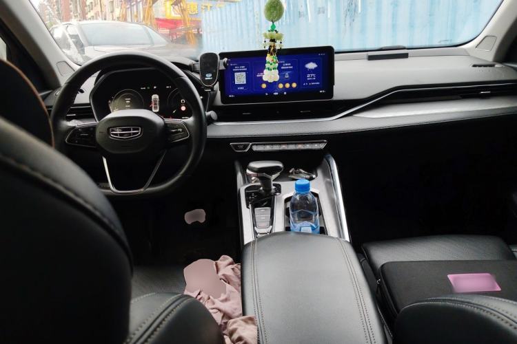 Used Geely Auto Preface 2021 2.0TD Luxury+ Version Center Console