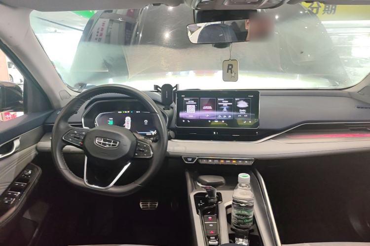 Used Geely Auto Preface 2021 Revised Version 2.0TD Luxury Edition Center Console