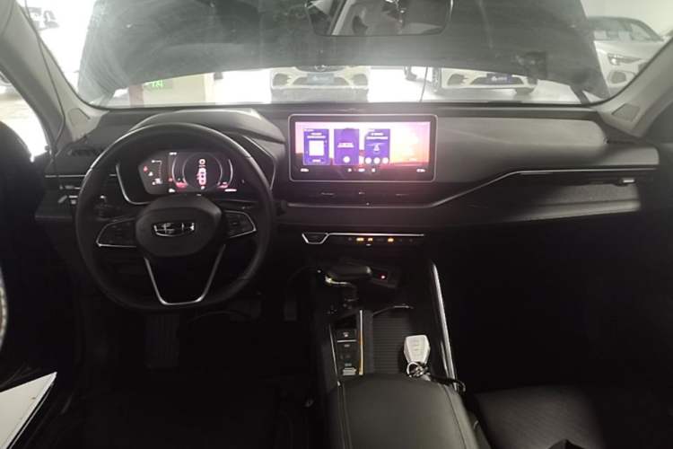 Used Geely Auto Preface 2021 2.0TD Luxury Version Center Console